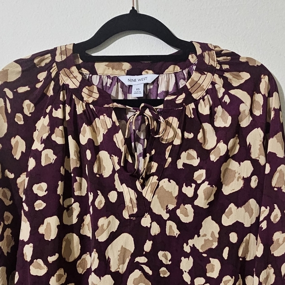 Nine West V Neck Blouse - Picture 5 of 6